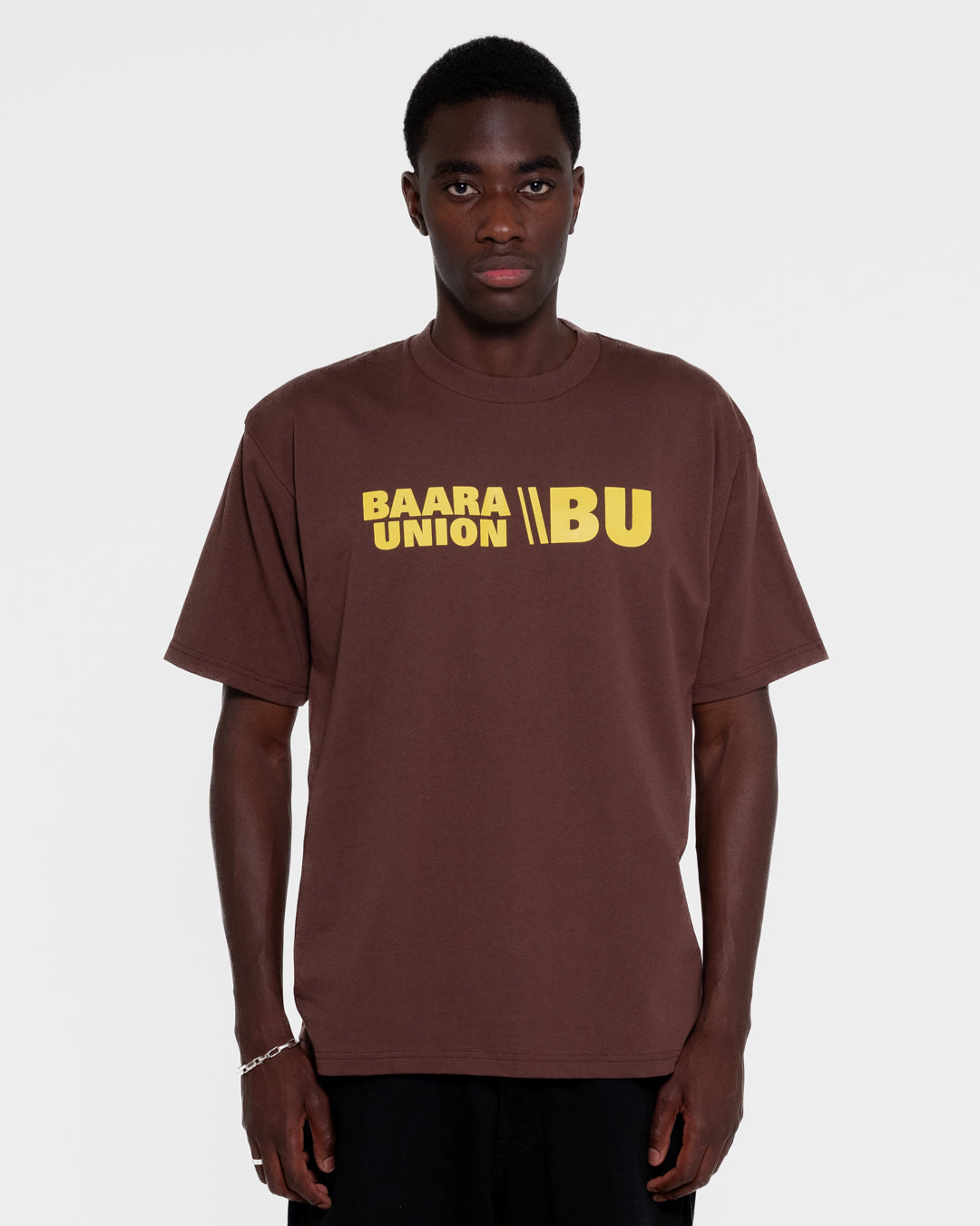 BAARA SS25 - BAARA UNION BROWN T-SHIRT