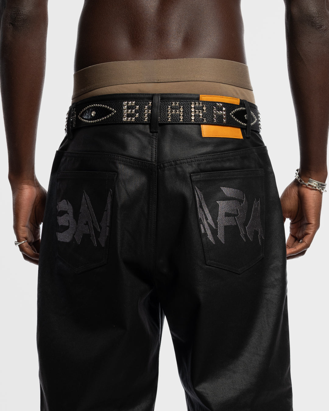 BAARA FW25 - BLACK WAX COATED DENIM