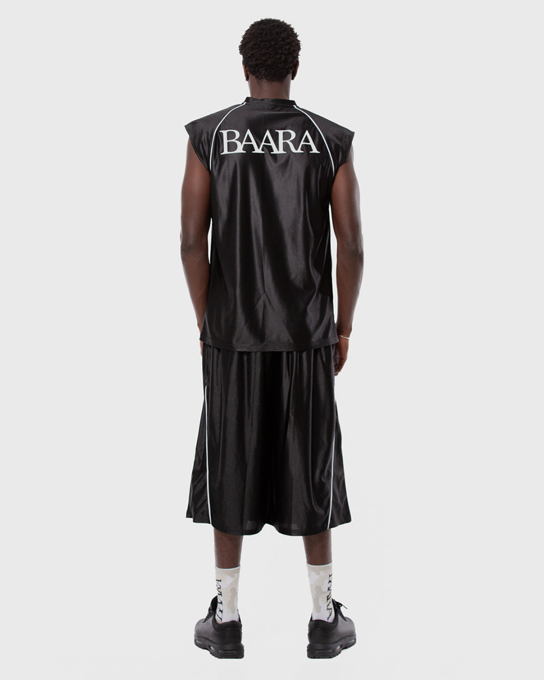 1. BAARA SS26 - BLACK STREETBALL JERSEY