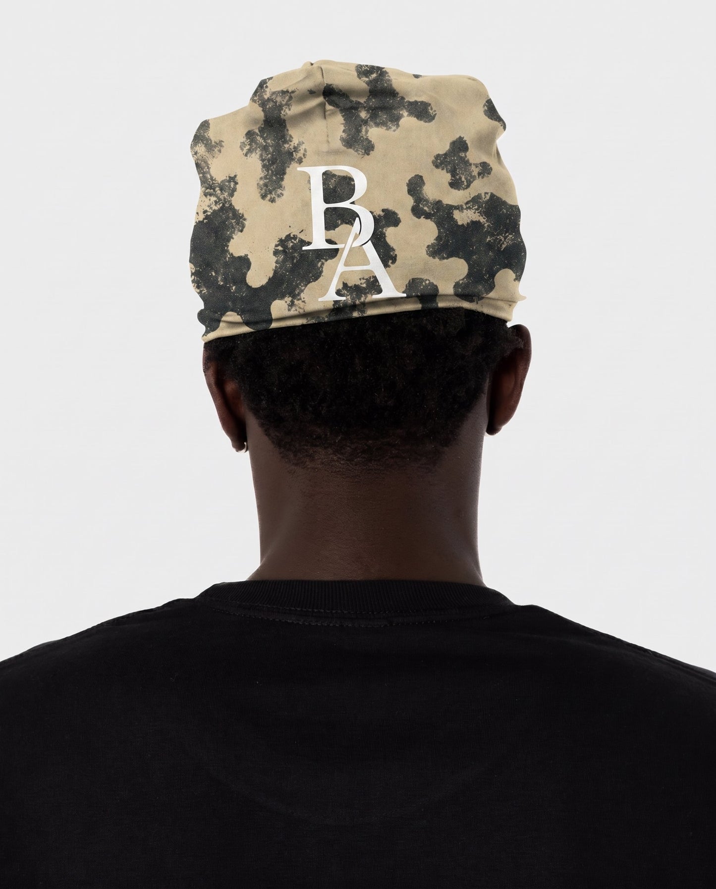 BAARA SS26 - BEIGE COMPACT BEANIE