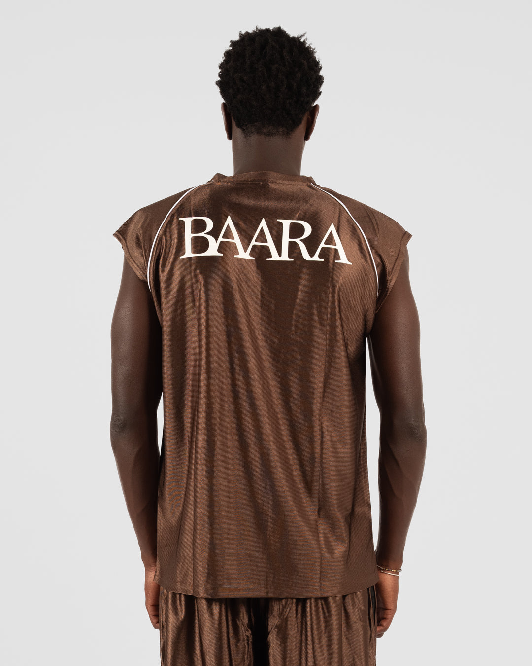 1. BAARA SS26 -  BROWN STREETBALL JERSEY