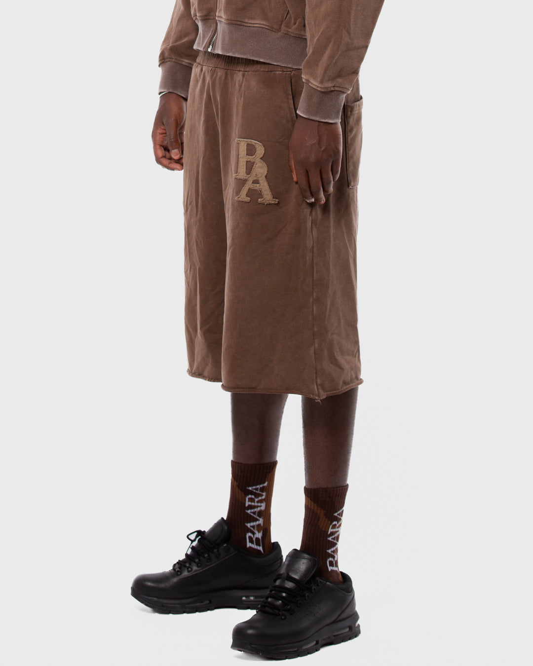2. BAARA SS26 - BROWN SHORT