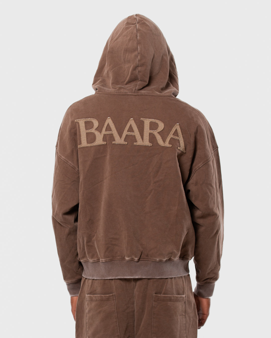 2. BAARA SS26 -  BROWN ZIP SWEAT-SHIRT