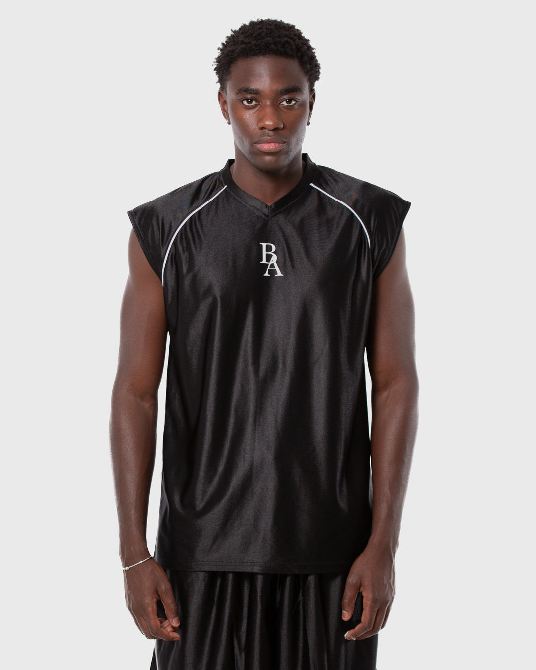 1. BAARA SS26 -  BLACK STREETBALL JERSEY