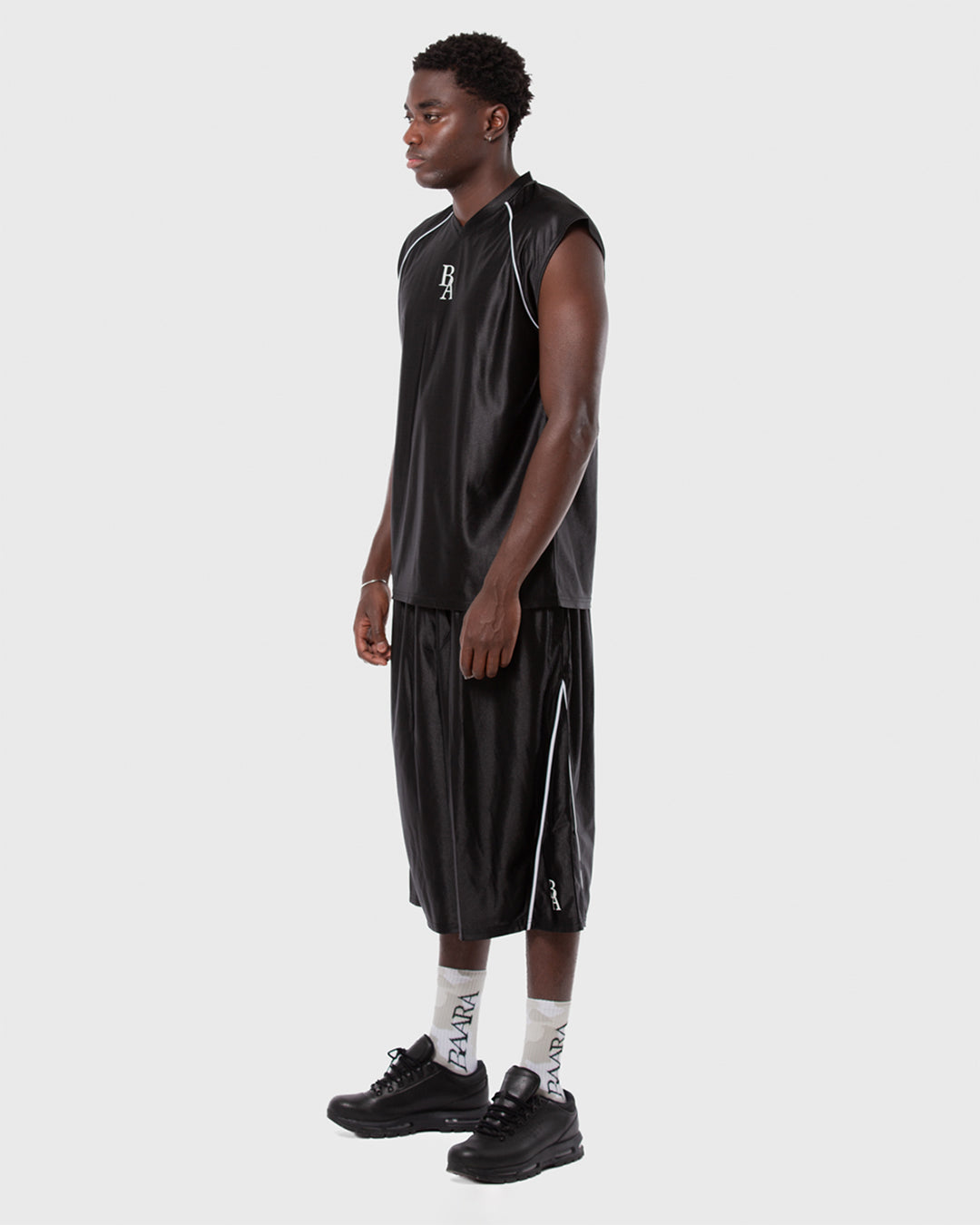 1. BAARA SS26 -  BLACK STREETBALL JERSEY
