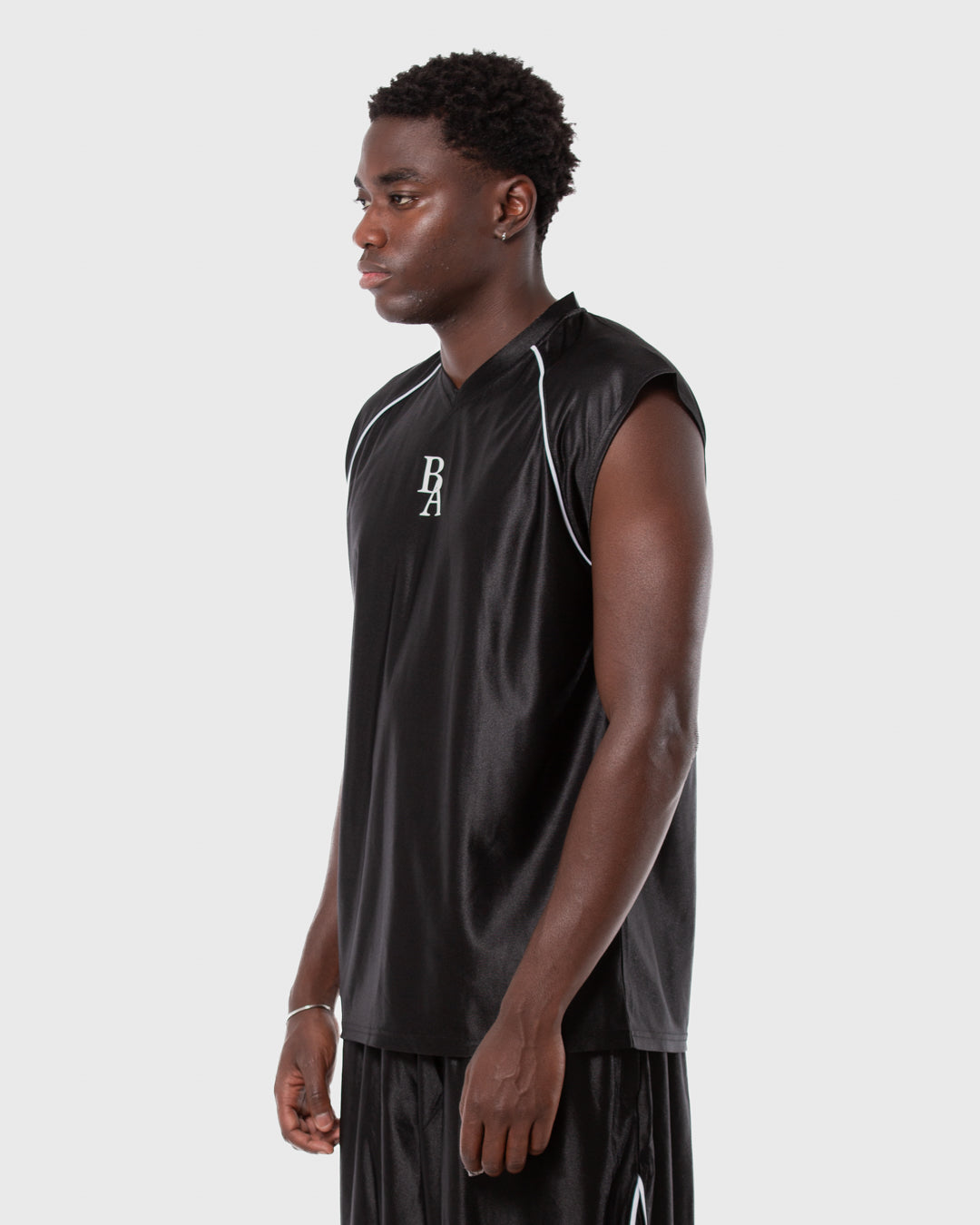 1. BAARA SS26 -  BLACK STREETBALL JERSEY