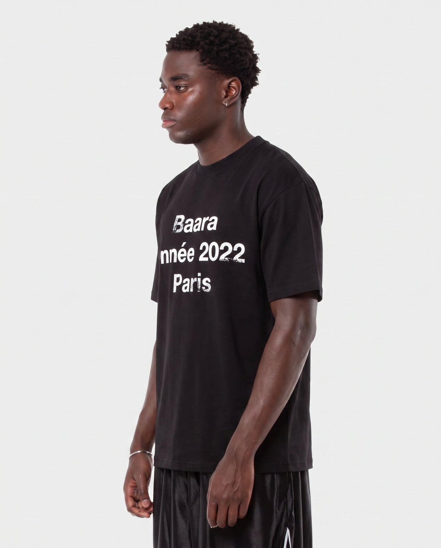 4.  BAARA SS26 - ANNÉE 2022 BLACK T-SHIRT