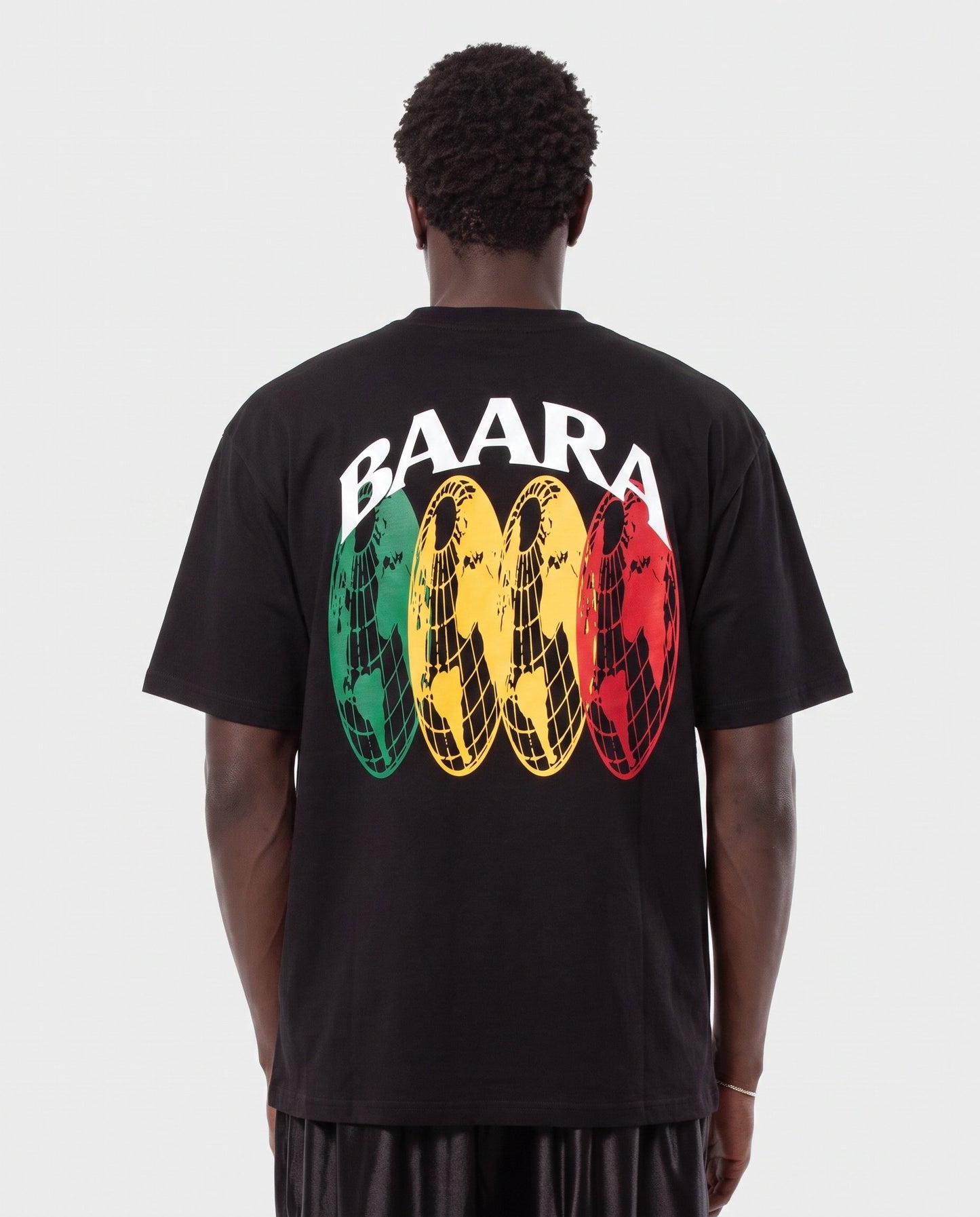 4. BAARA SS26 -  BLACK GLOBE T-SHIRT